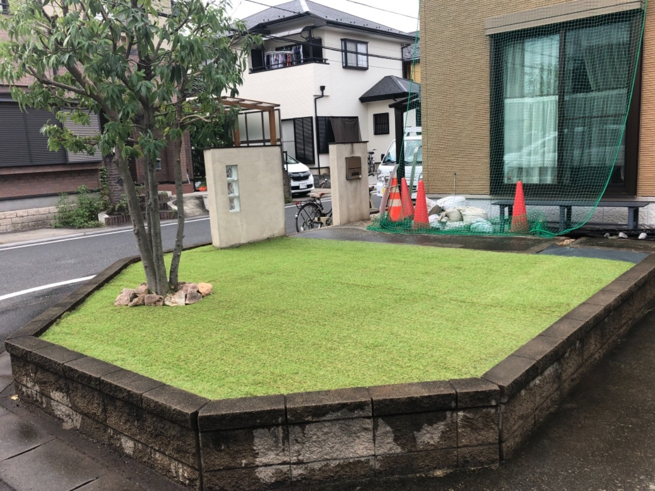 坂戸市で人工芝張替工事しました。